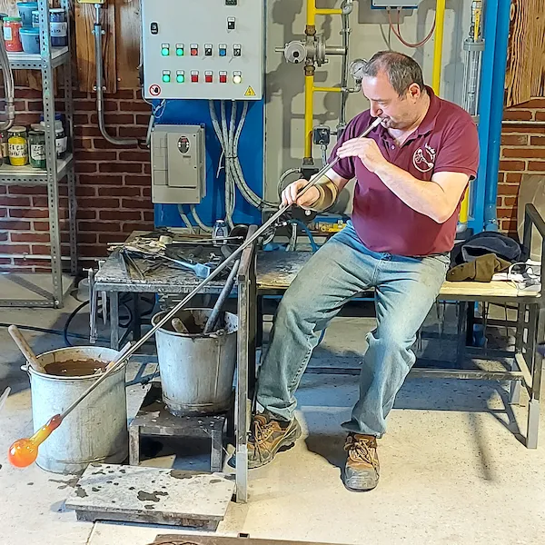 Visite d'un souffleur de verre en Picardie